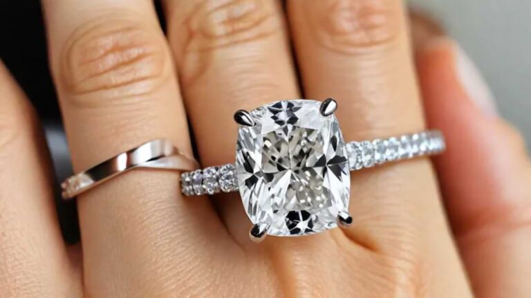 elongated cushion cut